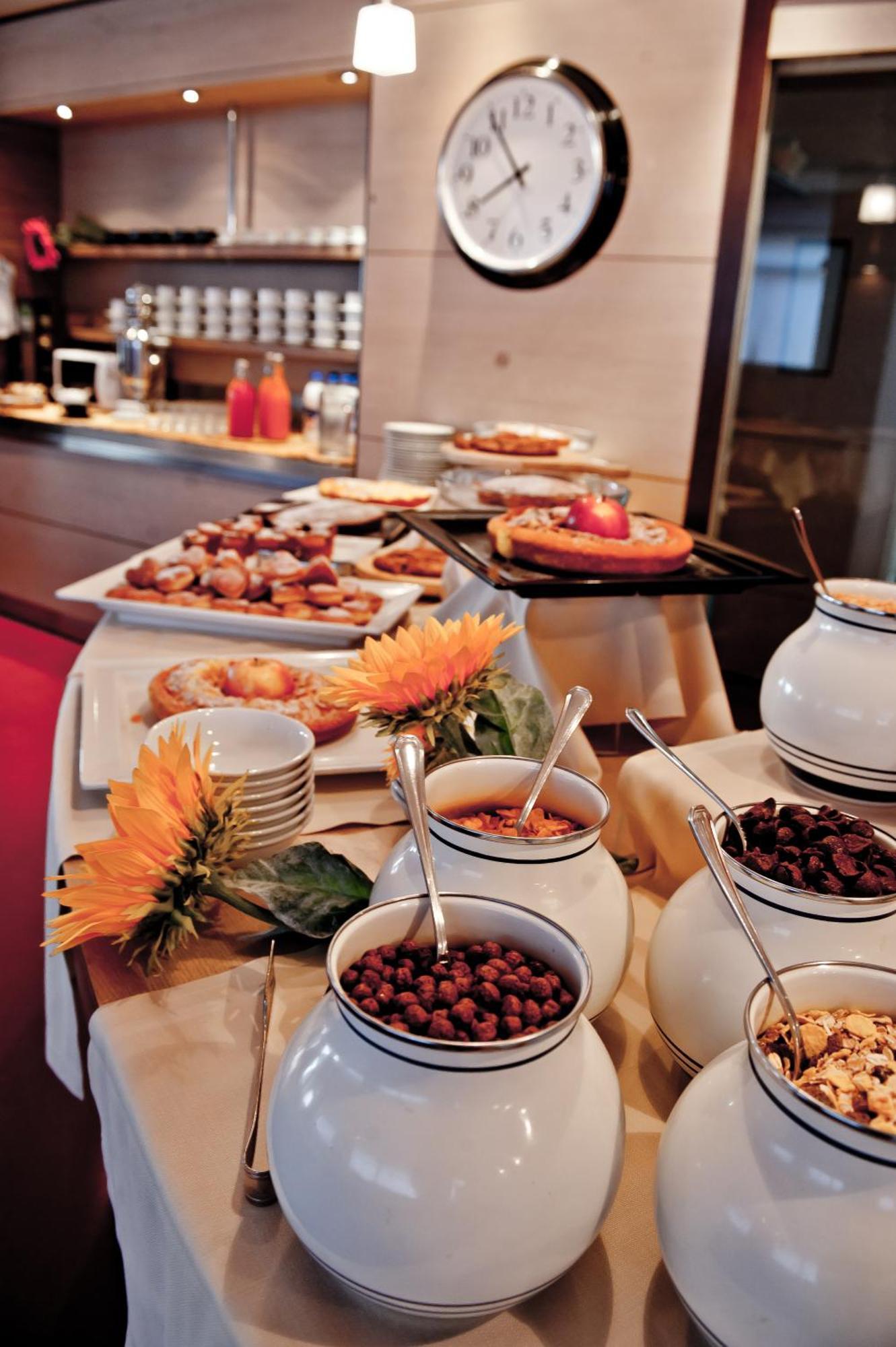 Pianob - Breakfast Hotel & Bar Сенигаллия Экстерьер фото